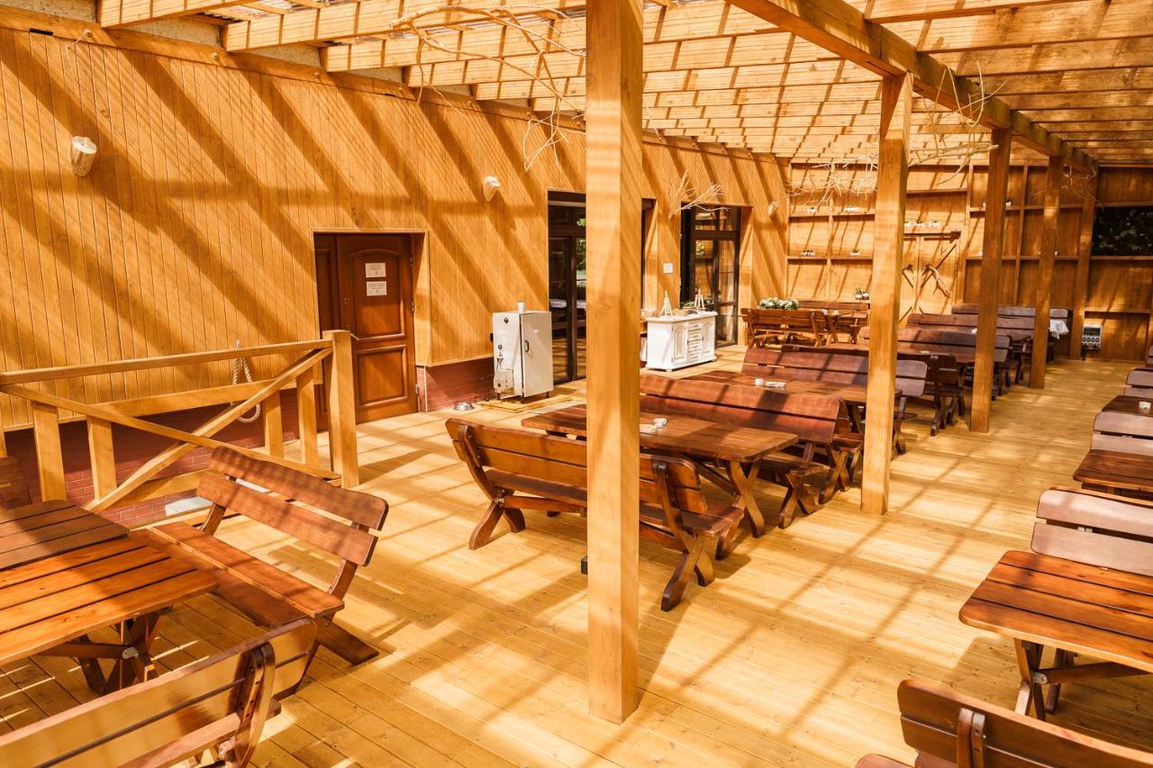 Zloty Jelen - Restauracja I Dom Goscinny Potok Zloty Bagian luar foto