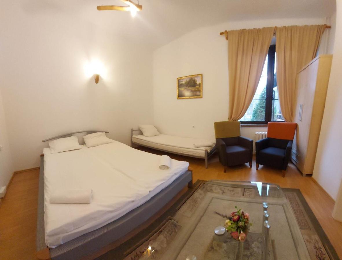 Zloty Jelen - Restauracja I Dom Goscinny Potok Zloty Bagian luar foto