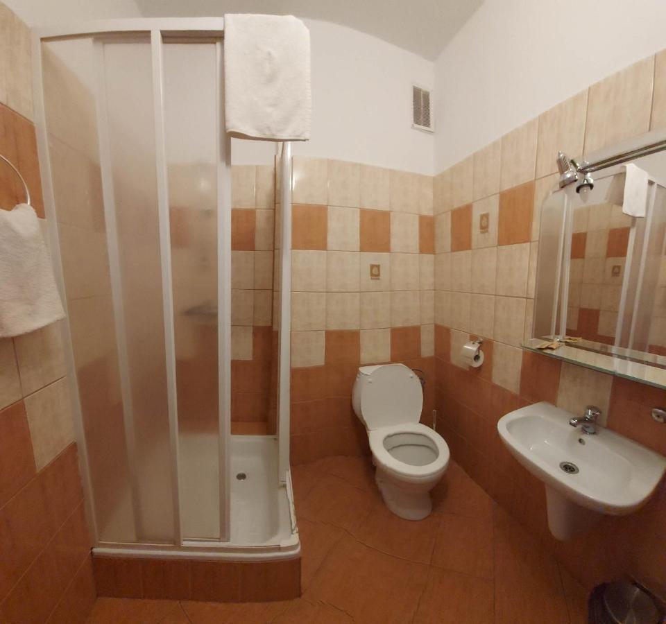 Zloty Jelen - Restauracja I Dom Goscinny Potok Zloty Bagian luar foto