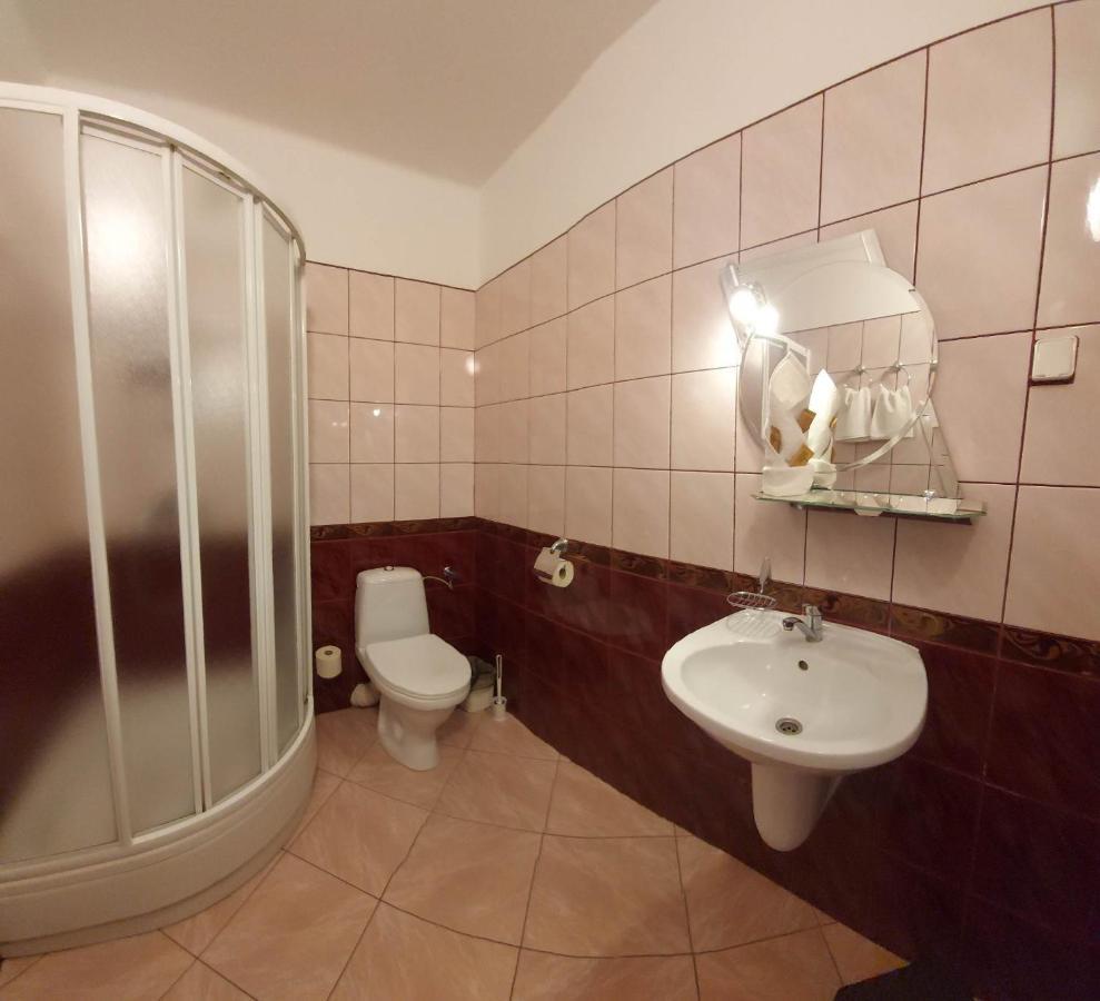 Zloty Jelen - Restauracja I Dom Goscinny Potok Zloty Bagian luar foto